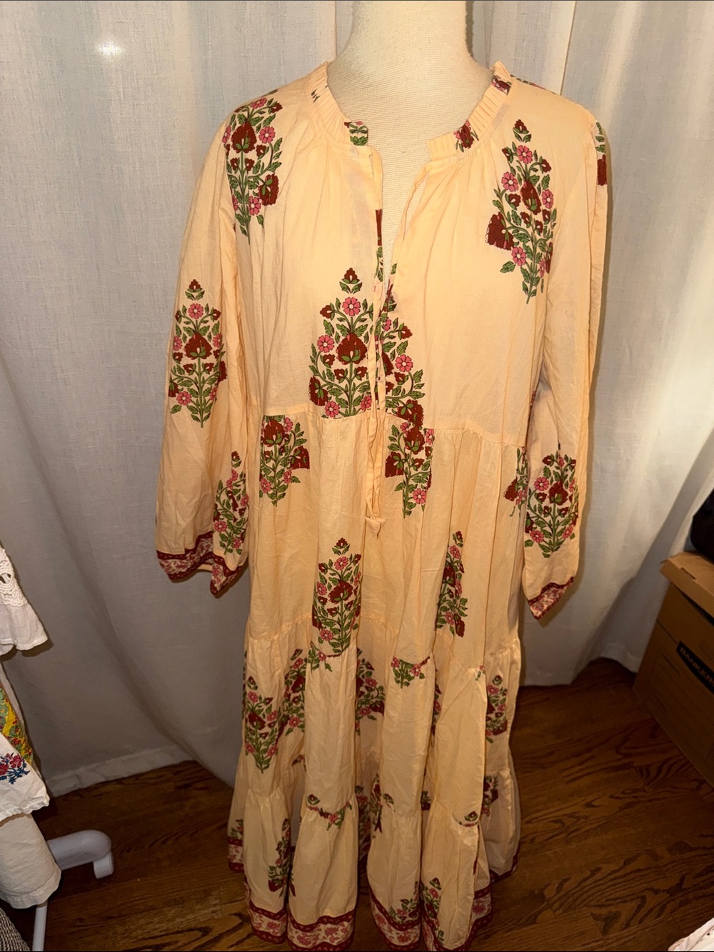 Tuckernuck
Blush Floral Maxi Dress. *open to reasonable offers. XXL